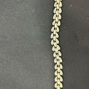 Gold Tear drop Necklace